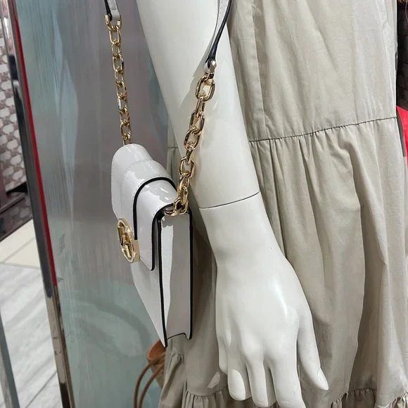 MICHAEL KORS CARMEN SMALL FAUX LEATHER PHONE CROSSBODY BAG - Picture 16 of 16